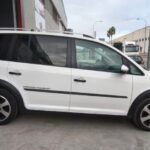 Volkswagen Touran Cross 2.0 TDI DSG 2011